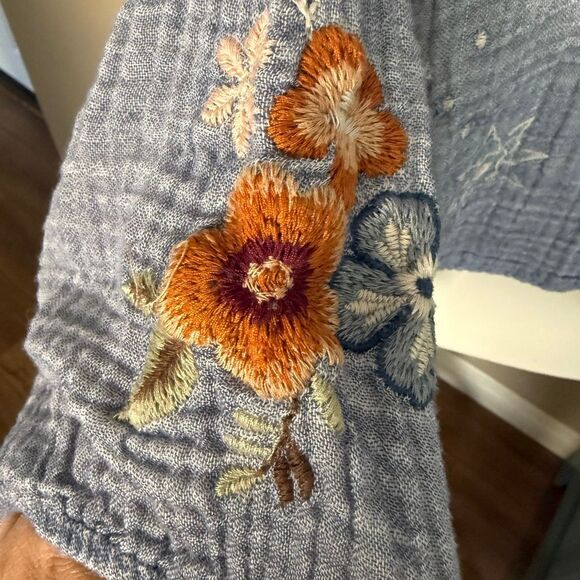 Johnny Was Womens Embroidered Umoya Effortless Scarf Back Blouse Blue Large - Picture 11 of 16